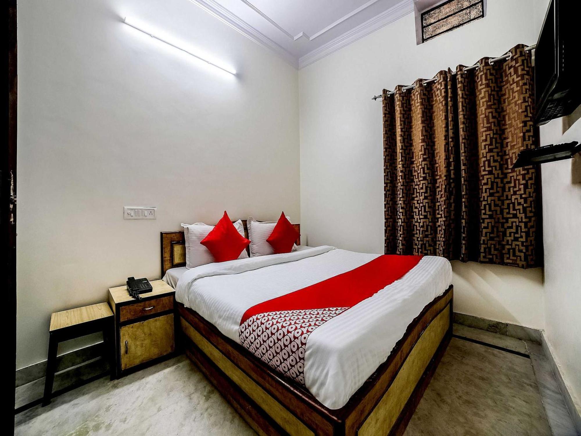 O Anshu Hotel