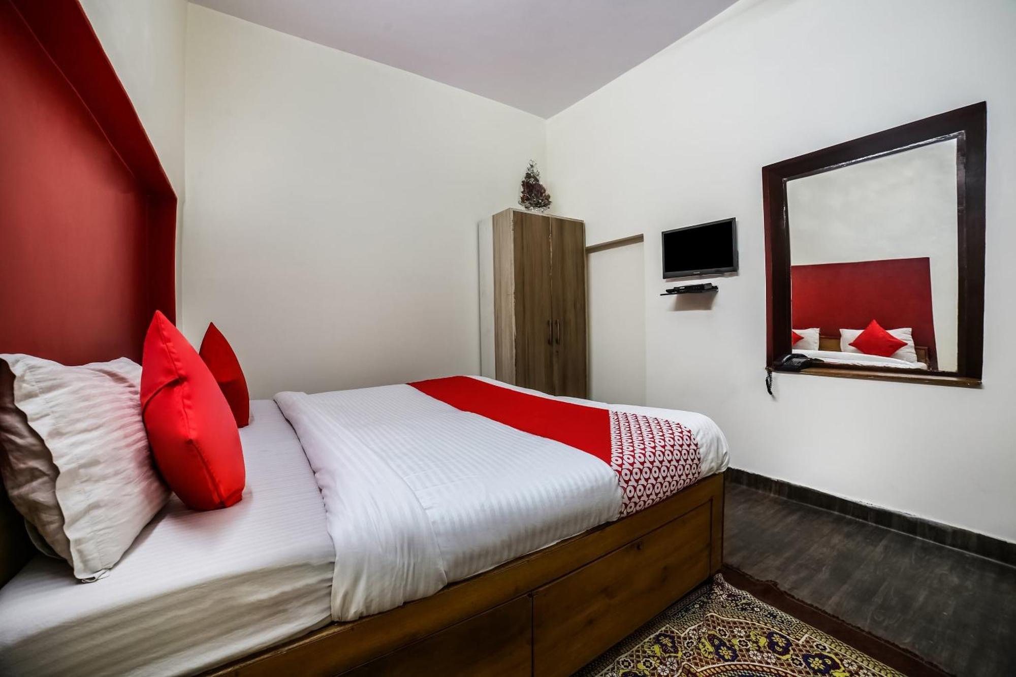 O Anshu 3* Jaipur
